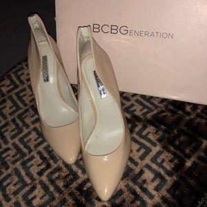 BCBG Patent leather pumps
